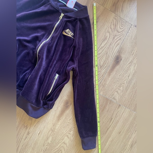 Nike Velour Plum and Gold Tracksuit - Picture 6 of 7